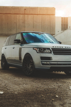 themanliness:      Range Rover by ADV1WHEELS |