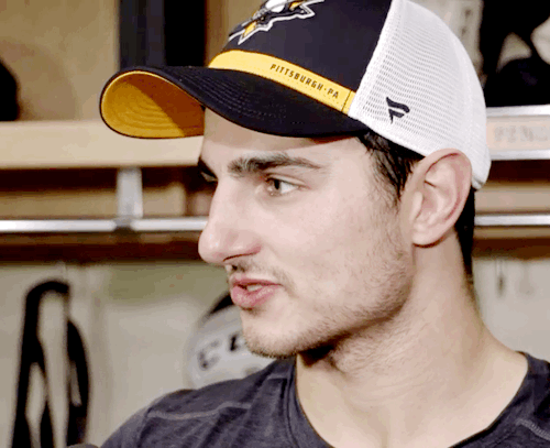 juusoriikola:Day Off: Blandisi (a new Penguin!)₍₁.₁₇.₁₉₎