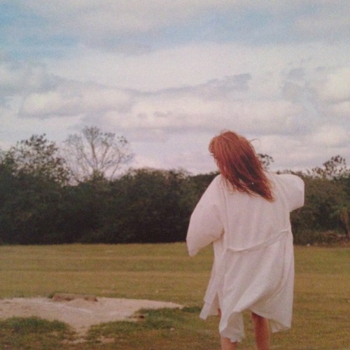 fleetwoodharry:florence + the machine  how big how blue how beautiful on vinyl artwork