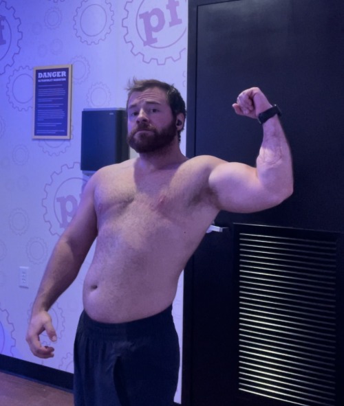 Had To Take A Week Break From Everything But Got Back To The Gym Today, Beards Growing Mighty Fast.