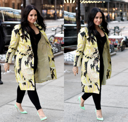 lovatodaily:Demi Lovato outside Z100 radio station in New York City, NY (March 22nd +)