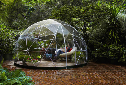 missmountain:The Garden Igloo, allowing you to enjoy the outdoors all year round.