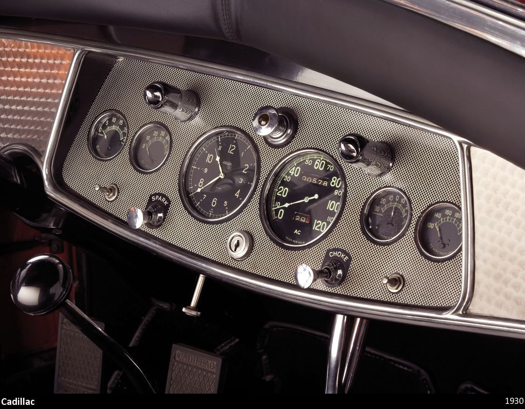 carsontheroad:  Cadillac 1930selected by CarsOnTheRoad