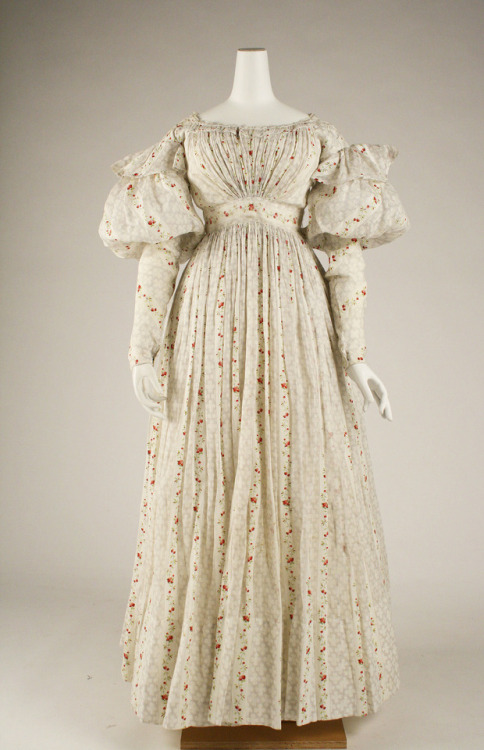 lesmiserablesfashions:Morning dress c. 1827 [x]