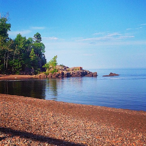 The Shore, Serenity Now. #Minnesota #northshore #north #onlyinmn (at Temperance River Trail)