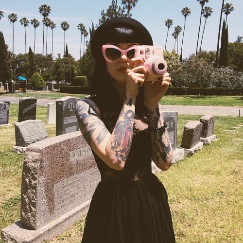 Sex punkrockbetty:  elizasidney:  Goth Beach pictures