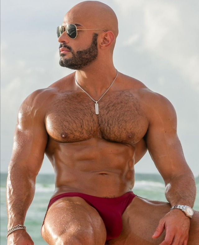 Porn hetteroflexxible:Deliciosamente hombre 🤤💦 photos