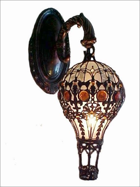 steampunktendencies:  Baroque Hot Air Baloon Light Bulbs Facebook |  Google + | Twitter