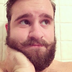 liljohnbear:  Bath time thinkins.