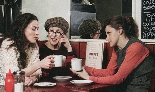 love-yellow-door:apismel1fera:vicious-ciircle:Lara Pulver, Una Stubbs and Louise Brealey.The holy tr