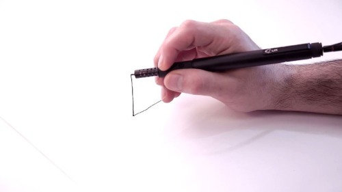 blythebrooklyn:   mashable:  With the LIX Pen, you can doodle in 3D.  THIS IS AMAZING. wtf, you can now doodle in 3D. 