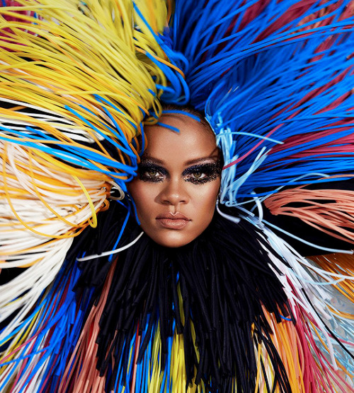 nofrauds:Rihanna for Harper’s Bazaar US (2019).© Dennis Leupold