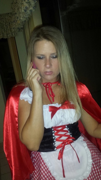 lildebbiesnack:  happy halloween everyone!