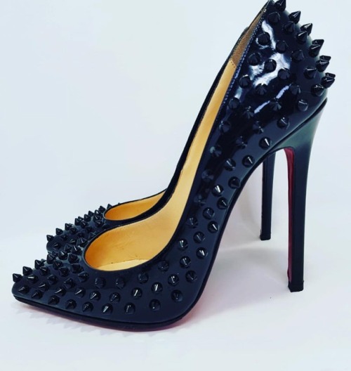 She may be a beauty but she is all savage.. Pigalle 120 Spike Black Leather 39.5 £320 RRP &po