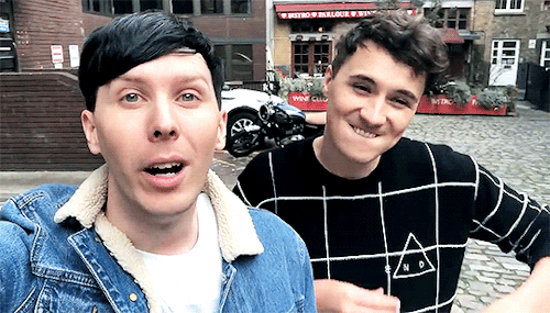 classactus:dan being a dork (and phil being a model)