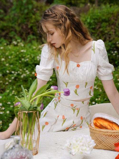 floral outfit