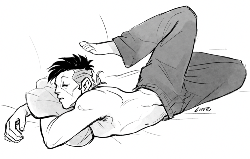 lintufriikki:I think Okuyasu sleeps like a cat, so he can fall asleep pretty much anywhere and in an