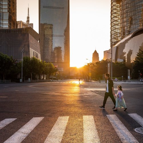 Morning walk - Shanghai #streetstyle #chinastreetstyle #shanghaistreet #shanghaisunrise #streetphoto