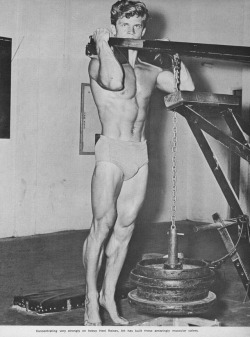 thehenchfiles:  Art Byman: standing calf raise □