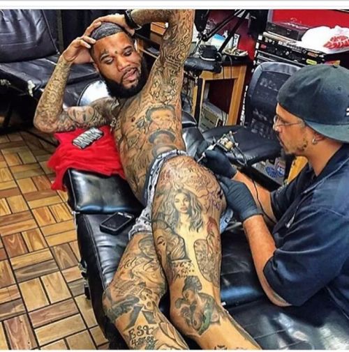 freekyfreakdc:  thakid22:  Yeah Buddy! He got dat ass out like whoah! 💯  Tats