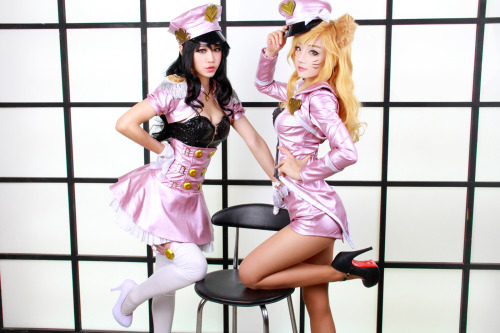 cosplayandanimes:  Popstar Caitlyn and Popstar Ahri - League of Legends source