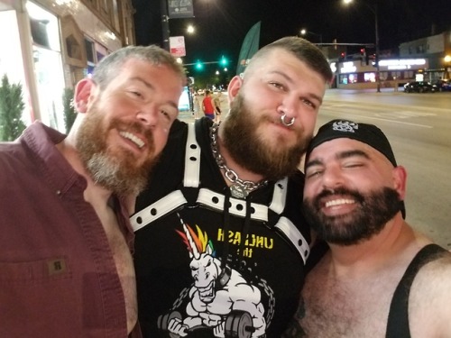 mrbearinger: Ran into @pupcoop and @pupcruze last night! Can’t wait to hang out with these awesome f