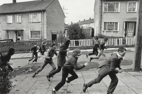 mpdrolet:Morning of Bobby Sands’ death, Ballymurphy, Belfast, May 5, 1981Gilles Peress