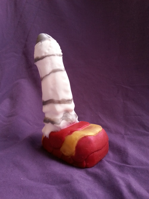 the-little-house-of-morons:The @exotic-erotics wraith I ordered on Black Friday arrived yesterday!  