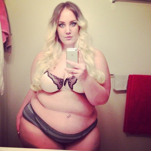 khaleesidelrey: Let’s hear it from the women who love their bodies! #effyourbeautystandards #honorm