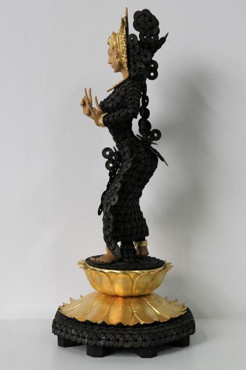 arjuna-vallabha:Dewi Sri from wood and kepeng coins, Bali 