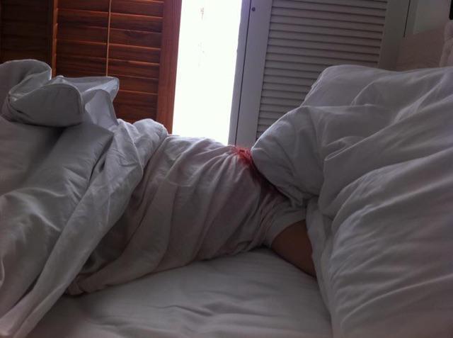 paramoreupdates:  Photos of Taylor &amp; Hayley sleeping tweeted by Dakotah Rae