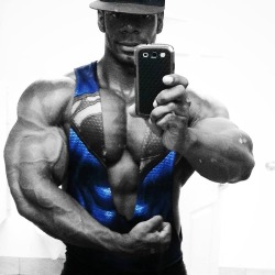 teamxtremotivation:  Submit your pics! || Video: Chest &amp; Arms day Motivation  || Gym Apparel Store