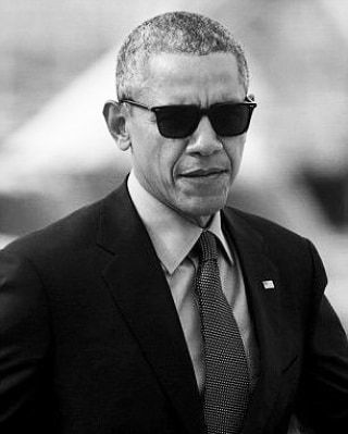 #44#barackobama#presidentobama#theaudacityofhope#blackandwhitepic#blackexcellence#monochrome#blackan