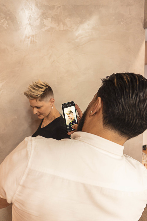 Gentlemen’s Code Barberhouse in Lisbon, PortugalMEN&rsquo;S PRODUCTS BY REDKEN BREWSThe Els One Phot