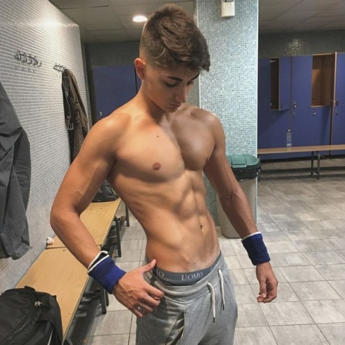 https://horniboisteenbois.tumblr.com/post/167798597690