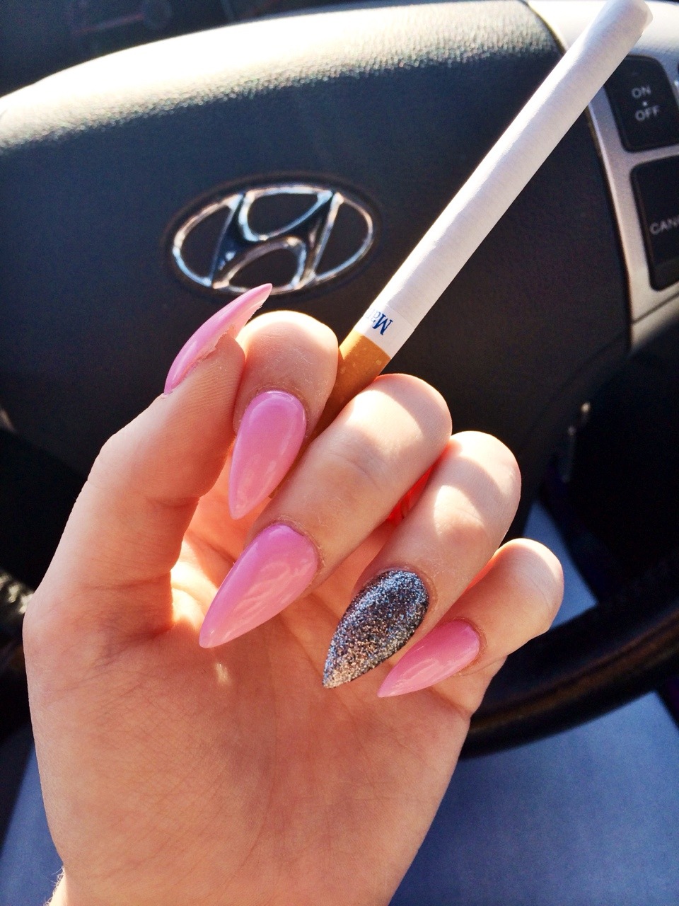 surreal-baby:  yvnghunna:  💓🚬💓  💦🔮💷$urreal-baby💎👑💿