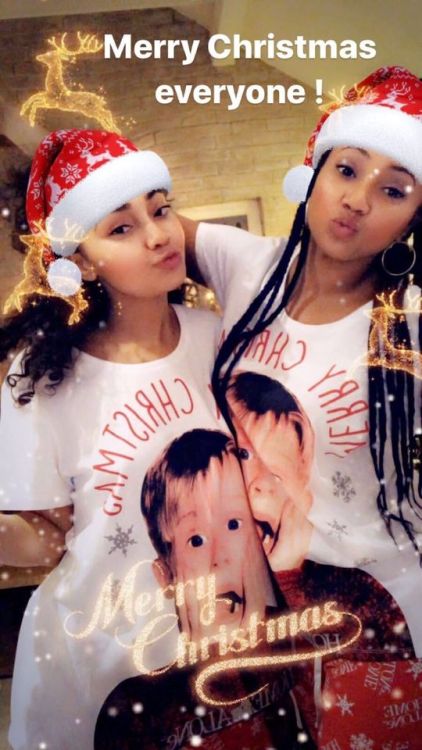 littlemix-styleblog: Throwback Leigh On Instagram Stories | 25th December 2017  Home Alone Christmas