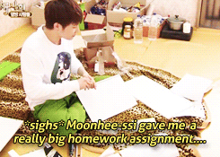 evolusionize:  A fan named Moonhee sent Sunggyu a mini shelf to make 
