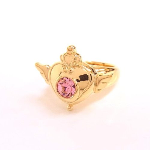 juniperstreet:Bandai Premium is at it again with new Sailor Moon rings modeled after the Crisis Broo