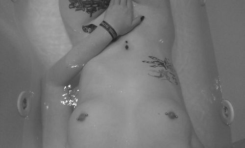 sexand-sausagerolls:  tt..