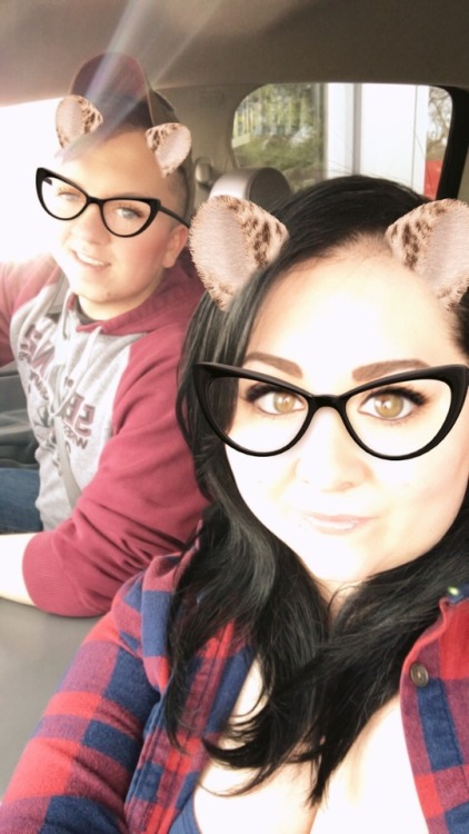 msashleighlacey:  Fun day with babe today. Went to visit @mossyoakmaster in Port Angeles.  Was great to have y’all up! Love ya!! 