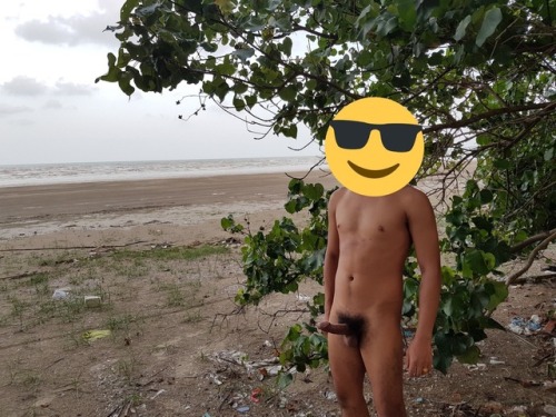 Porn Pics malaysianoutdoorsex:  Naked outdoor is the