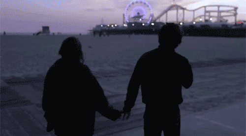 cutelovingcouplesgif:  couples kissing