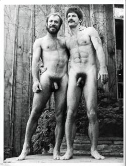 Nudist Men