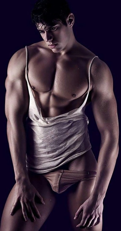 Hot Guys-4-Hot Guys