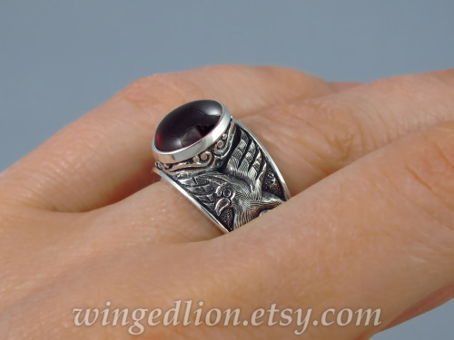 Griffin ring from wingedlion.etsy.com
