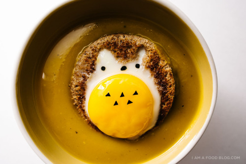 foodffs: Japanese Kabocha Pumpkin Soup with Totoro Egg ToastsReally nice recipes. Every hour.Show me