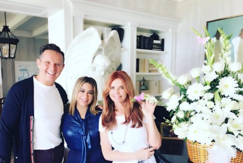 allybrooke: What a wonderful afternoon with these angels @markburnett13 @romadowney