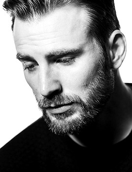 romanoffs:Chris Evans at the Toronto International Film Festival Portrait Session
