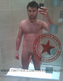 bustedcelebrity:  Stuart Manning #NAKED selfie